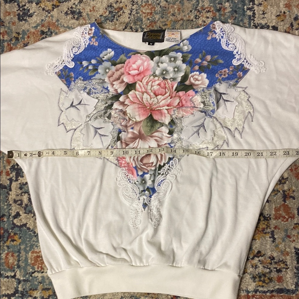IVONNE MARIE Vintage Floral Print Women's Sweater with Lace Details - Picture 8 of 9